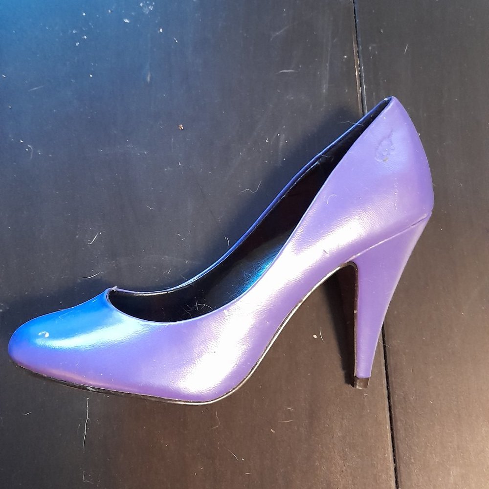 Adorable purple heels by Rocket Dog
